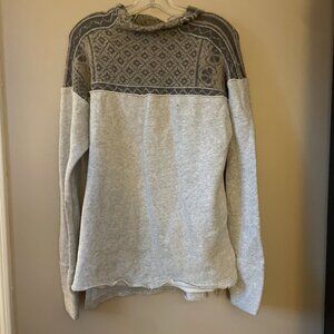 Free People Check Me Out pullover sweater in neutral grey. Size medium